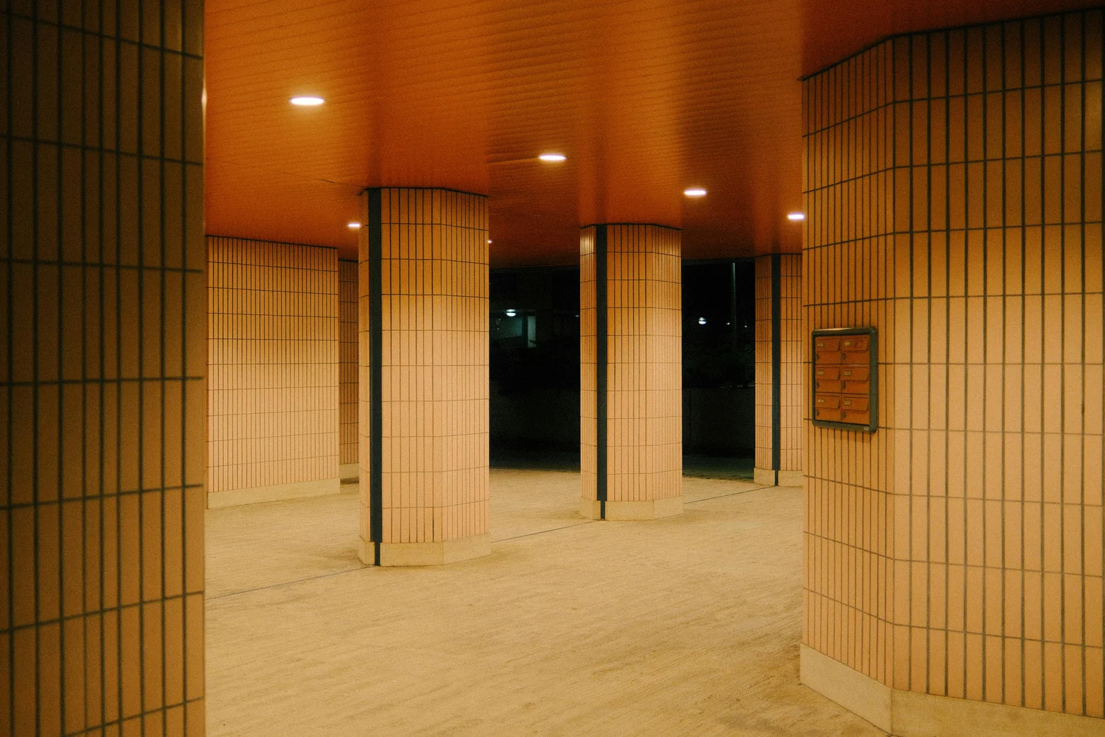 Tile Materials That Match Your Style and Budget